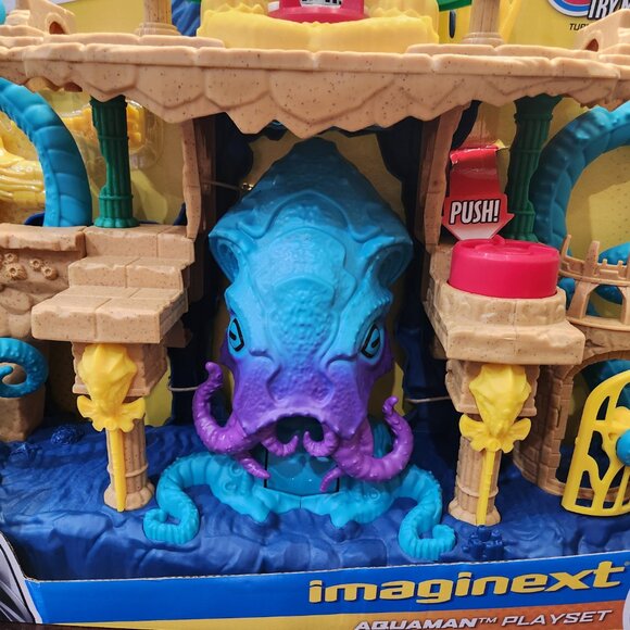 DC Super Friends Aquaman Playset - Picture 3 of 5